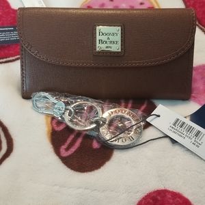 Dooney and bourke NWT wallet and NWT key fob